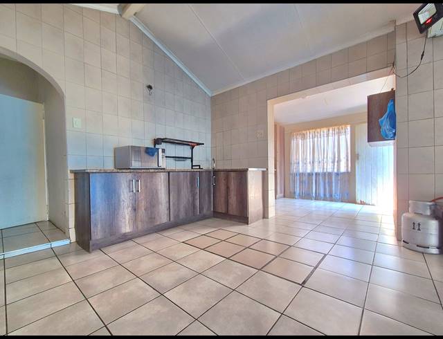 3 BEDROOM HOUSE FOR SALE IN DALVIEW